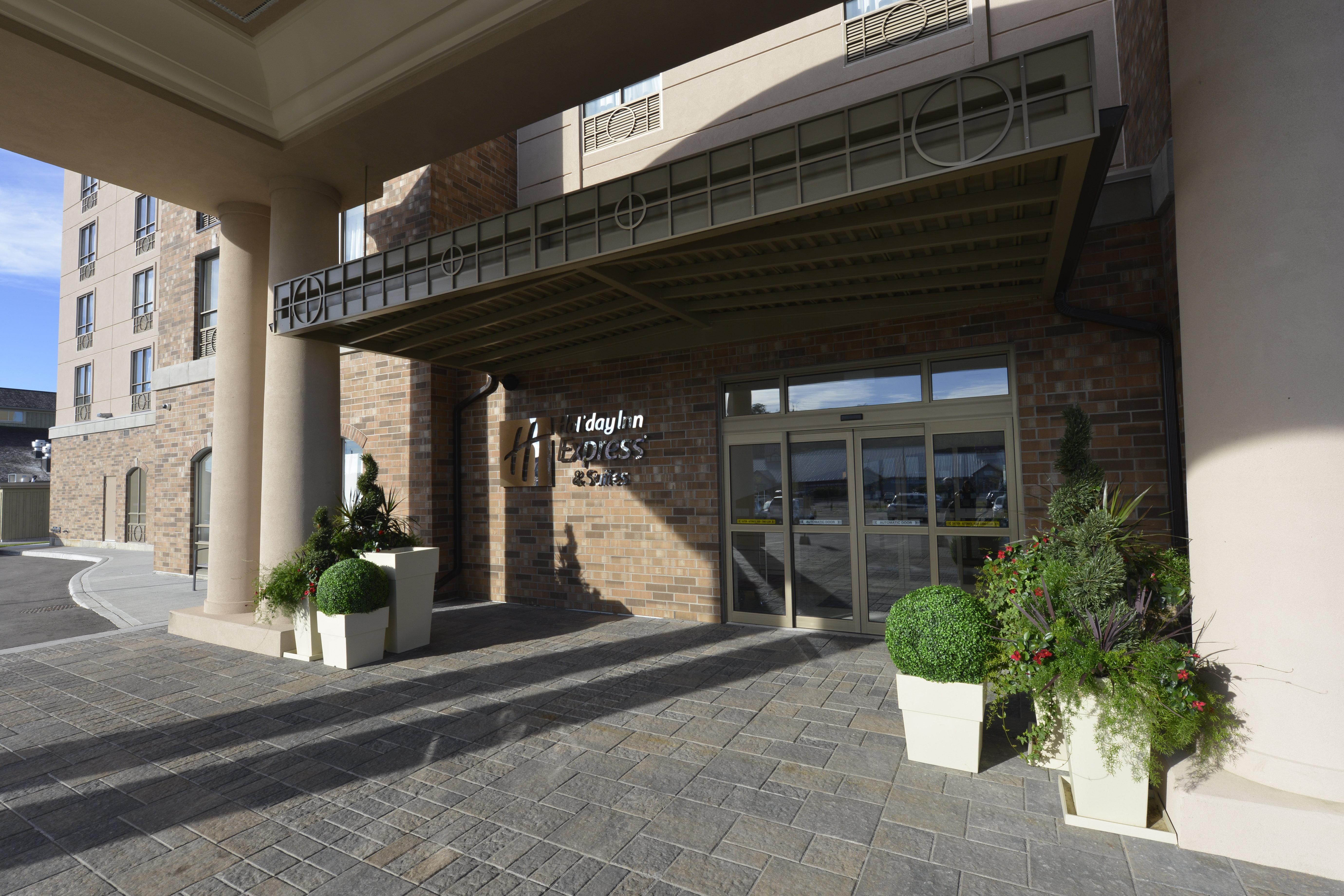 Holiday Inn Express Hotel & Suites Waterloo - St. Jacobs Area, An Ihg Hotel Exterior foto
